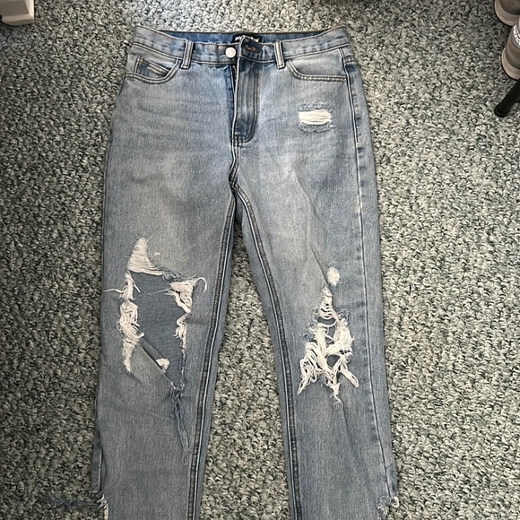 Trendy Jeans - Picture 1 of 3